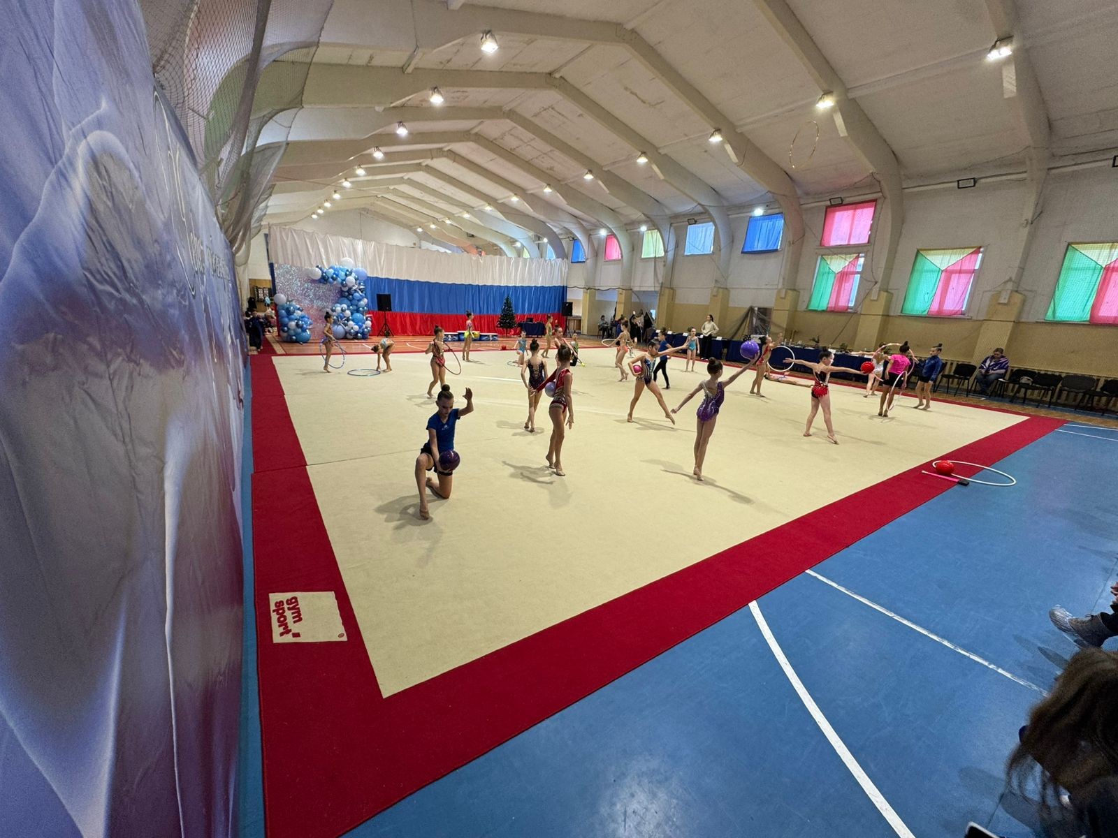 Соревновательный ковер для художественной гимнастики GYMSPORT PROF PREMIUM RED 14Х14