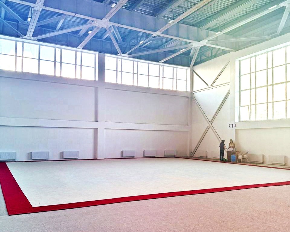 Соревновательный ковер для художественной гимнастики GYMSPORT PROF PREMIUM RED 14Х14